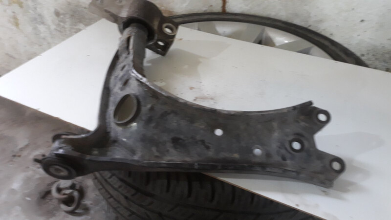 Рычаг передний правый 1K0407198B   Volkswagen Golf