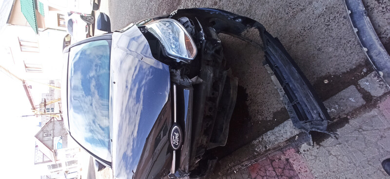 Капот Ford Focus 3  2013 2.0 Бензин Черновцы