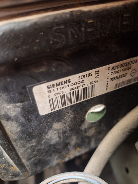 Блок керування двигуном Renault Scenic хетчбек 2001 р.  1.6 л бензин