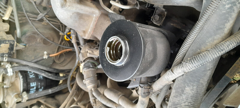 Кришка бачка гідропідсилювача Nissan Navara 1999 р.  2.5 л дизель Малин