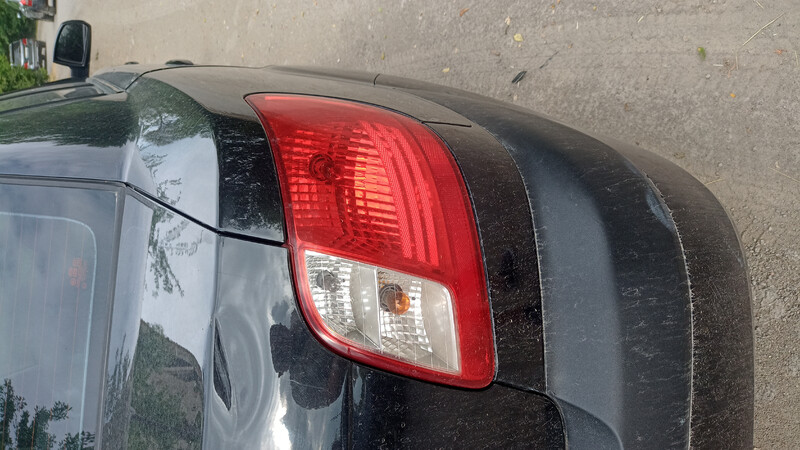 Фонарь задний Kia Rio 2005 г.  1.4 л бензин Днепр