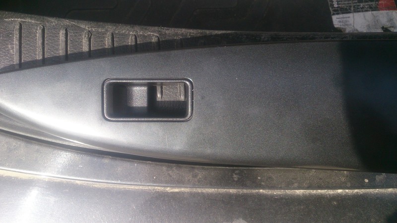 Панель кнопки стеклоподъемника передней пассажирской двери Mazda 6  2006 2.0 Бензин Запорожье