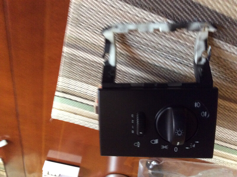 Перемикач світла фар Mercedes-Benz Vito  2011 2.2 Дизель Дніпро