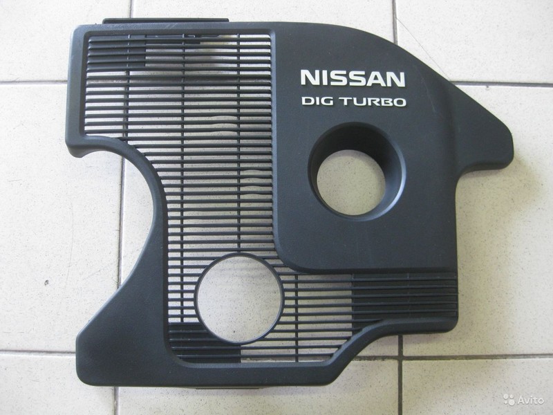 Крышка двигателя Nissan Juke 2012 г.  1.6 л бензин Винница
