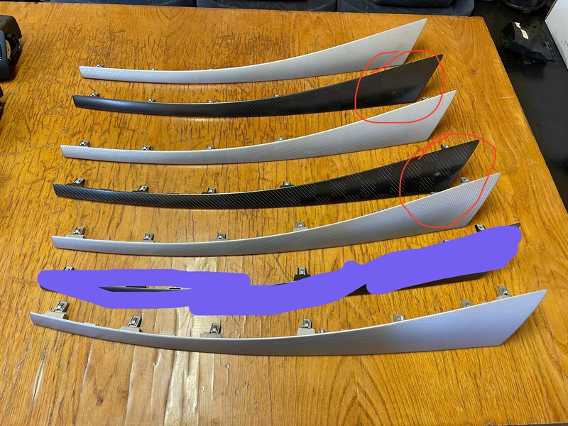 Декоративная планка панели приборов меган 3 Renault Megane 3  2012 универсал 1.5 Дизель Винница