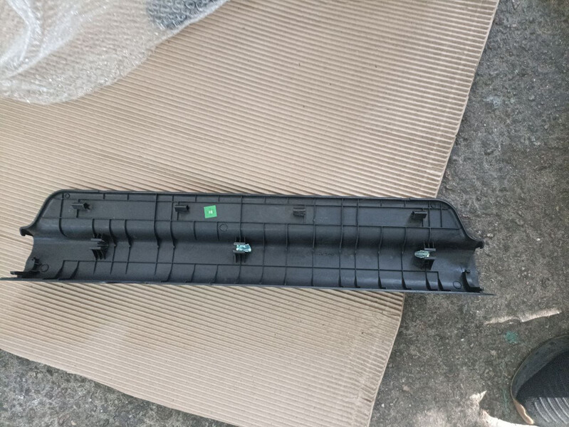 Молдинг накладка планка защита порога левая Kia K5  2011 2.0 