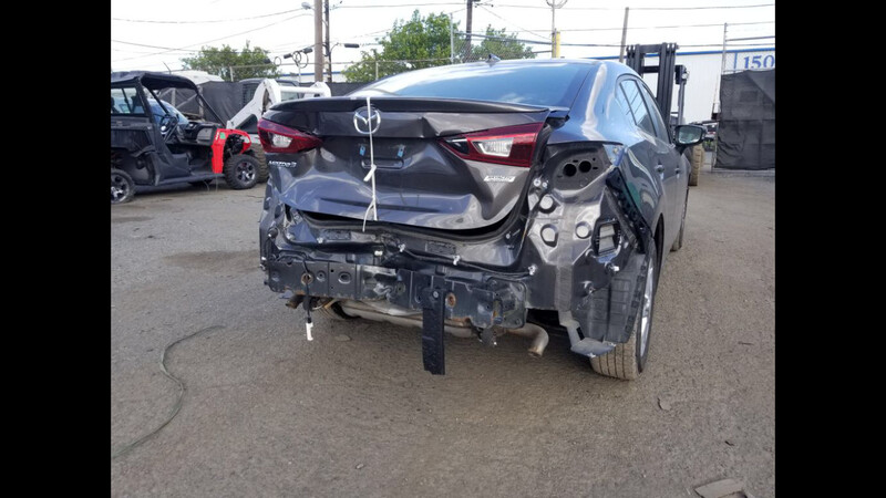 Крышка багажника голая Mazda 3 BM  2016 20.0 Бензин Чернигов