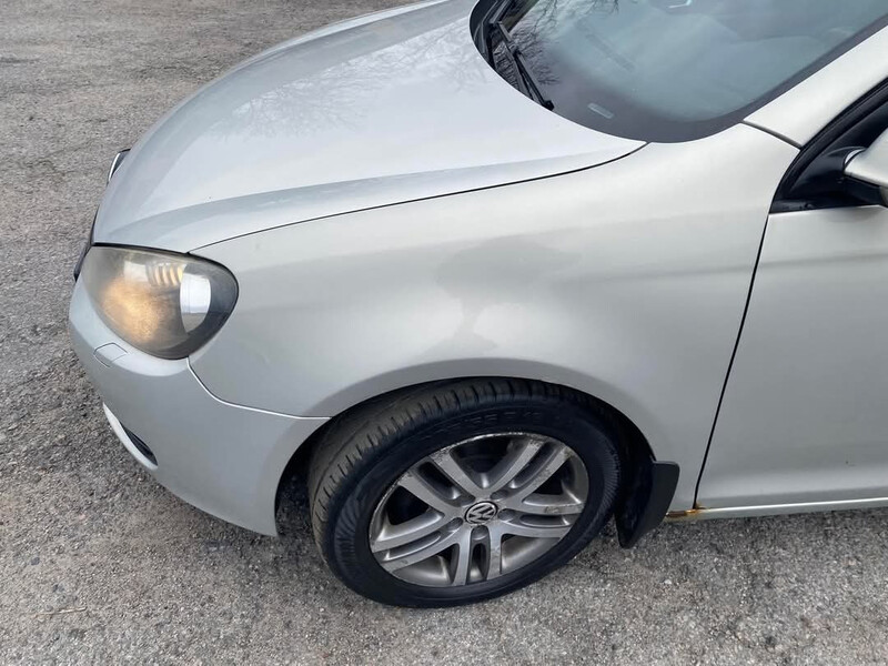 Крило ліве перед la7w в колір Volkswagen Golf  2012 универсал 2.0 Бензин Луцк