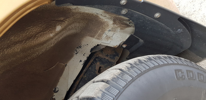 Подкрылок задний левый Toyota Land Cruiser 200 2008 4.5 Дизель Николаев