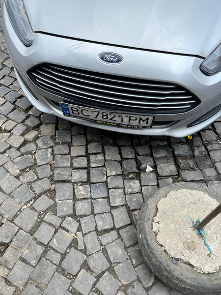 Бампер передний Ford Fiesta MK7 2015 г.