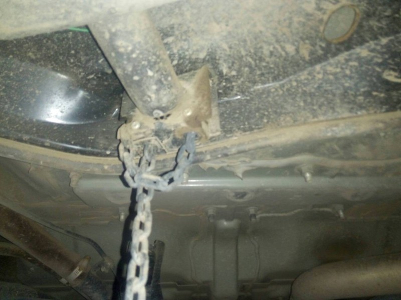 Механізм кріплення запасного колеса Nissan Pathfinder R51  2010 2.5 Дизель 