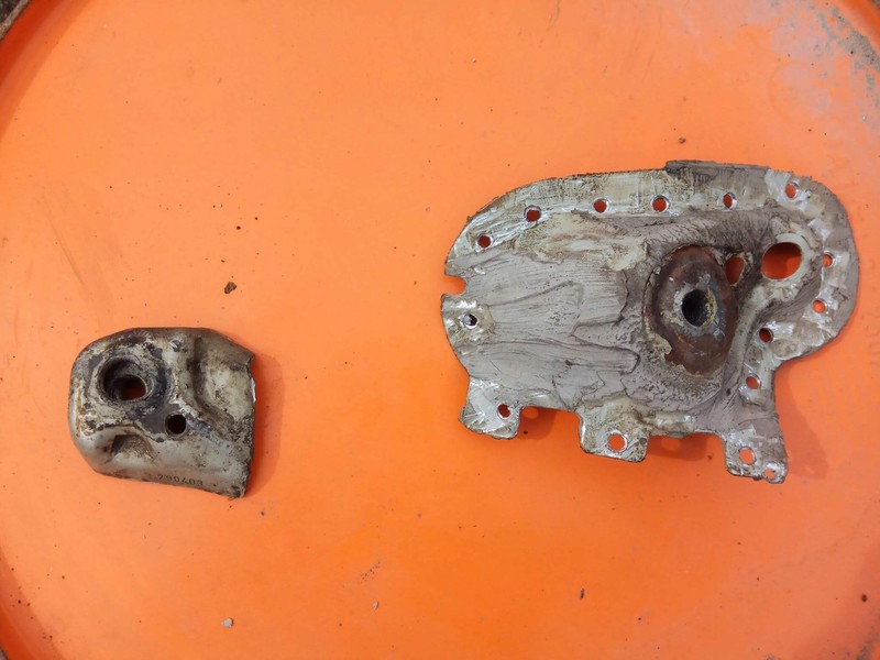 Резьбовые пластины кузова Skoda Octavia  2005 хэтчбек 2.0 Бензин Авдеевка