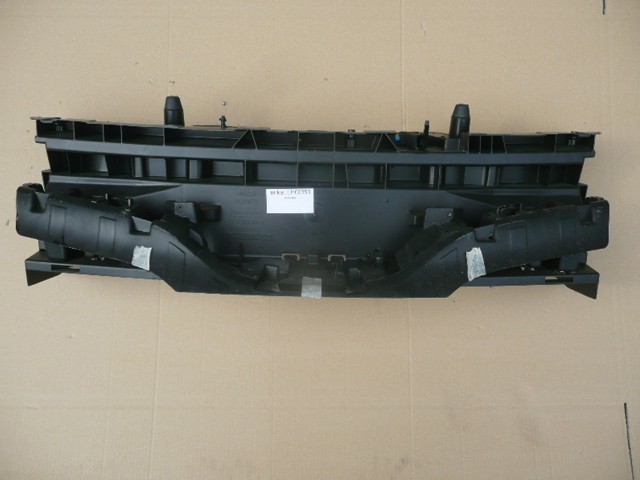 Передня панель 620364016R   Renault Kangoo