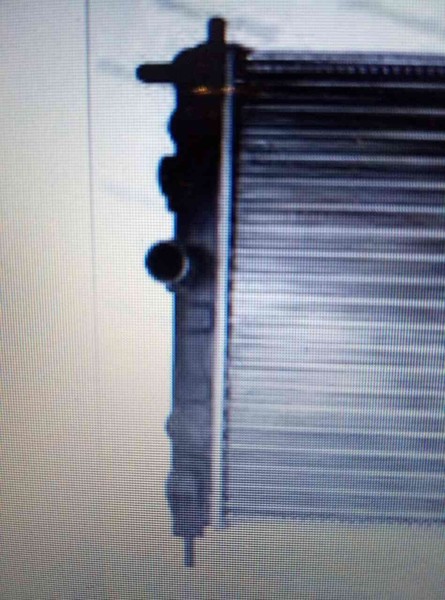 Левая часть пластмассы водянного радиатора полностю Lexus RX  2006 4.0 Бензин Киев