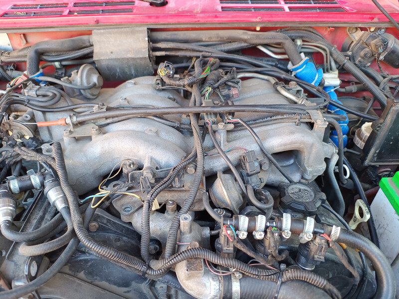 Впускной коллектор Mitsubishi Pajero 2  1995 3.5 Бензин Новомосковск