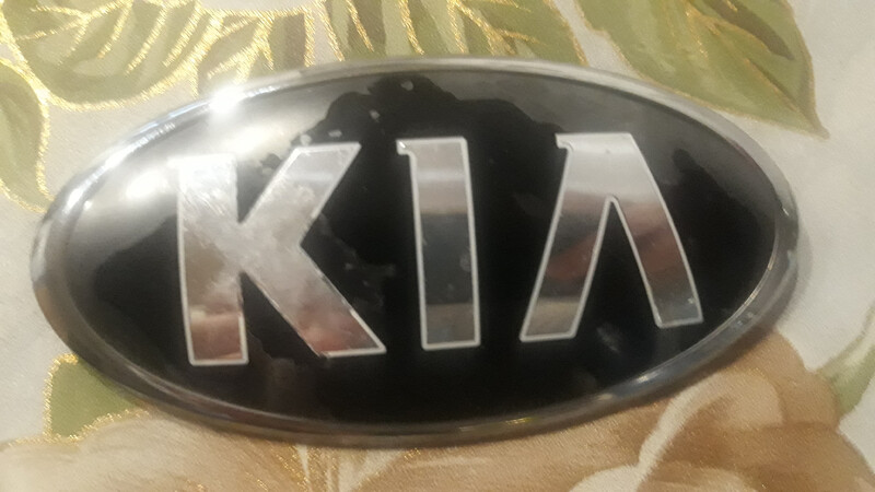 Эмблема киа Kia Forte 2015 г.  1.8 л бензин Полтава