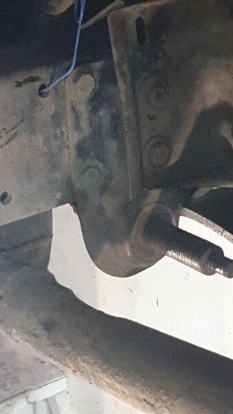 Кронштейн крепления передней рессоры правый передний Mercedes-Benz Sprinter  1993 4.0 Дизель Кременчуг