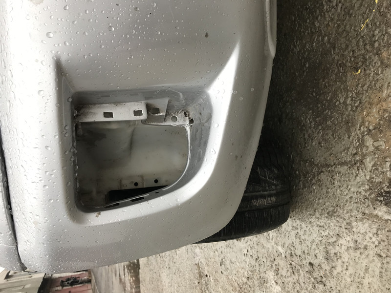 Противотуманки и поворотники в передний бампер Toyota Rav 4 2002 г.  2.0 л бензин Киев