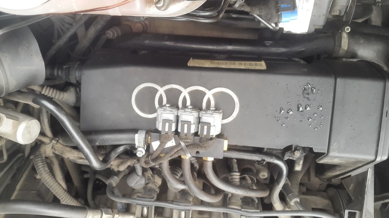 Крышка клапанов Audi A6 C4  1995 2.8 Бензин Винница