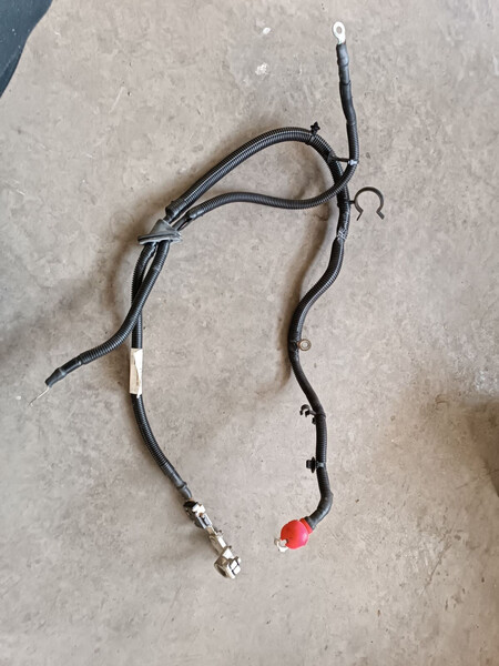 Клема акб Land Rover Range Rover універсал 2011 р.  2.0 л бензин Дніпро