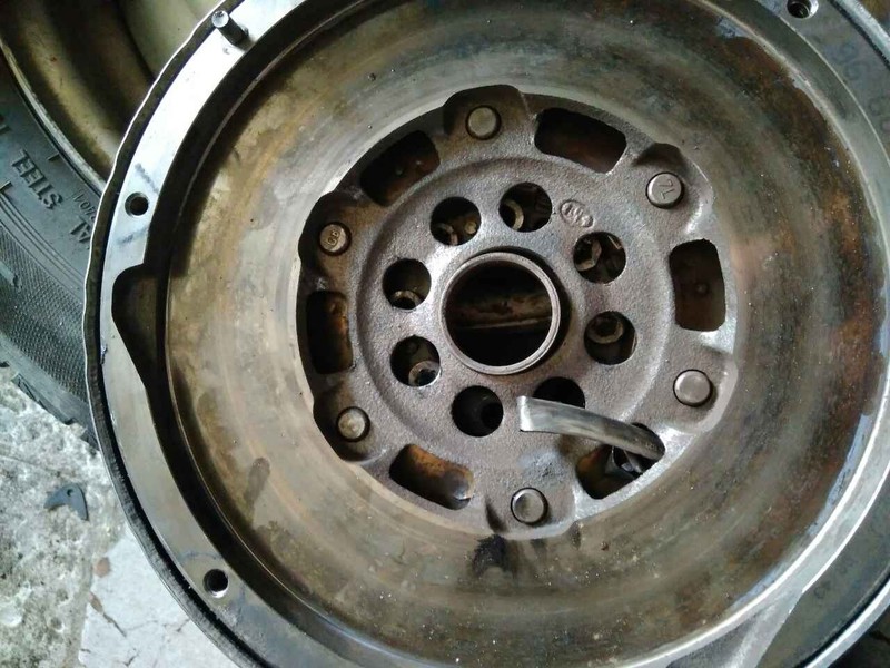 Демпферный маховик Citroen Jumpy 2008 г.  2.0 л дизель Ровно