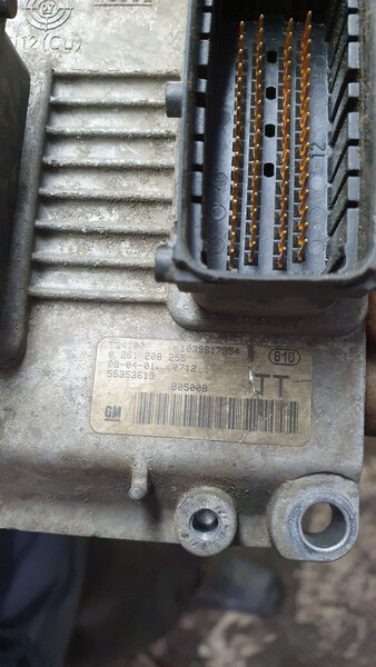 Электронный блок управления двигателем 55353613   Opel Combo