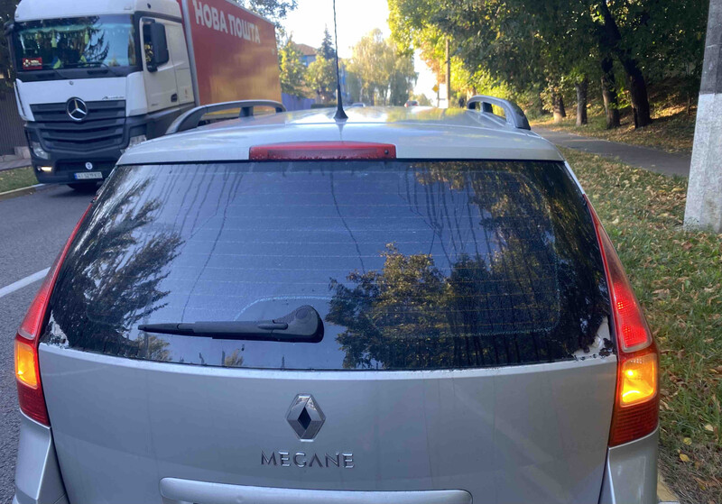 Скло ляди Renault Megane 3  2009 універсал  Электро 