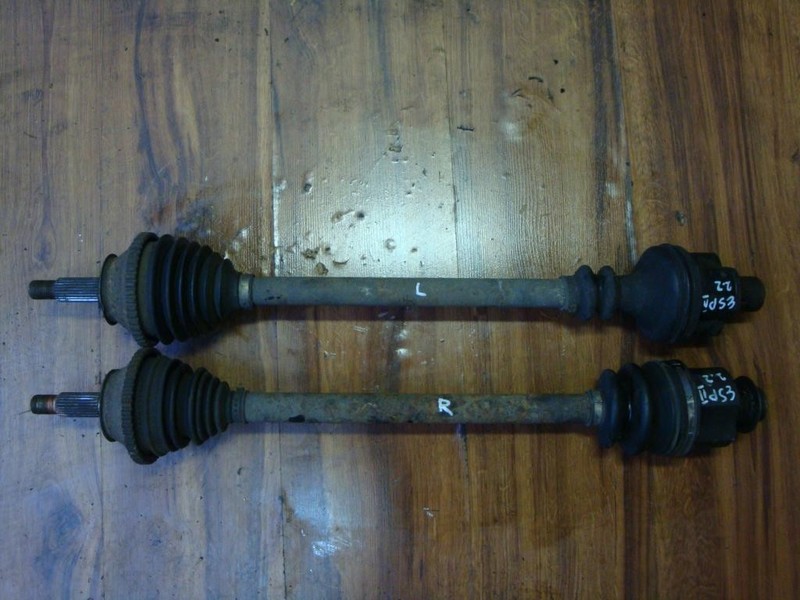 Передняя полуось правая Renault 21 TD 1992 2.1 Дизель Черновцы