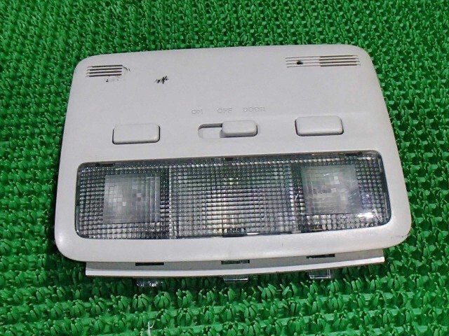 Плафон освещения салона Toyota Avensis  2004 1.8 Бензин Одесса