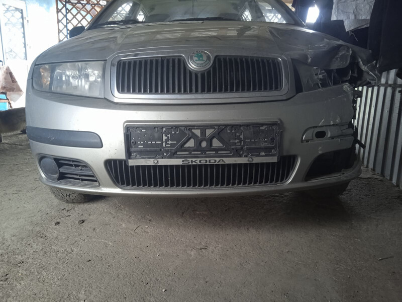 Бампер передний голый Skoda Fabia  2006 хэтчбек 1.4 Бензин 