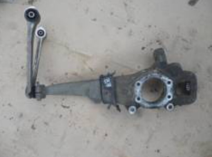 Левая передняя цапфа Infiniti FX  2010 3.7 Бензин Киев