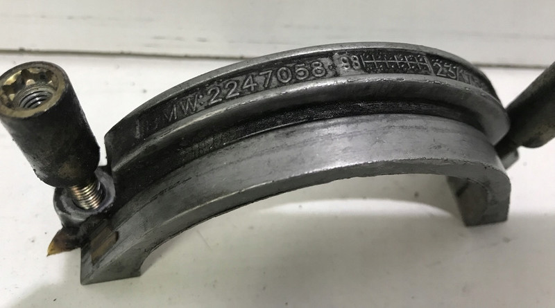 Зажим вакума BMW 5 Series E39  2002 универсал 3.0 Дизель Черкассы