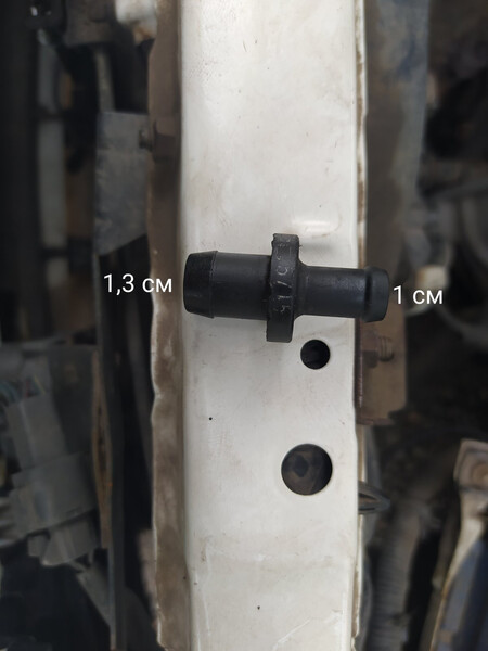 Клапан клапанной крышки Nissan Sunny B14  1995 універсал 1.6 Бензин 