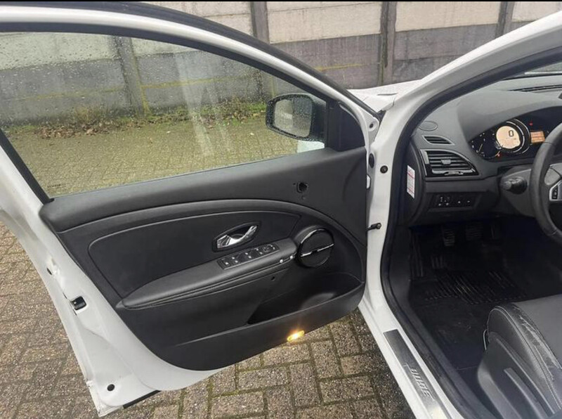 Ручка двери внутренняя Renault Megane 3  2012 универсал 1.5 Дизель Винница