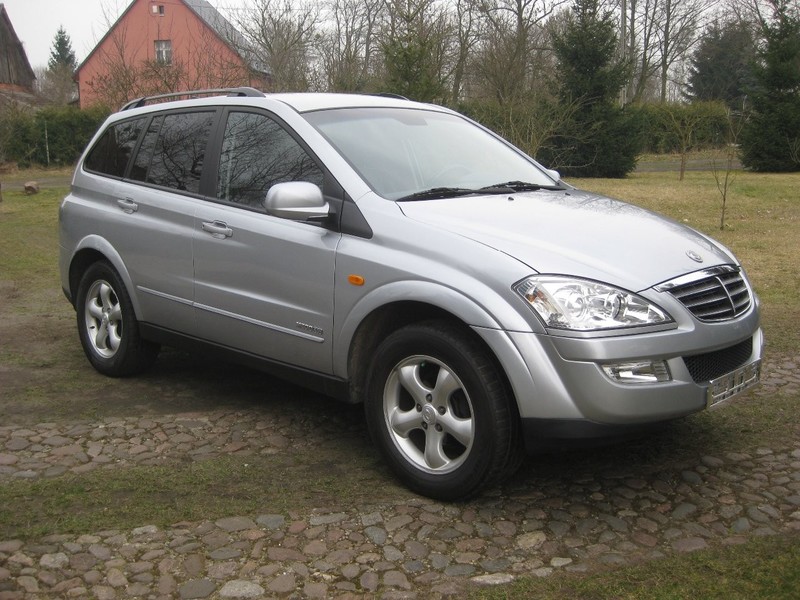 Бампер з верхньою решіткою і фара права SSangYong Kyron  2010 2.0 Дизель Львов