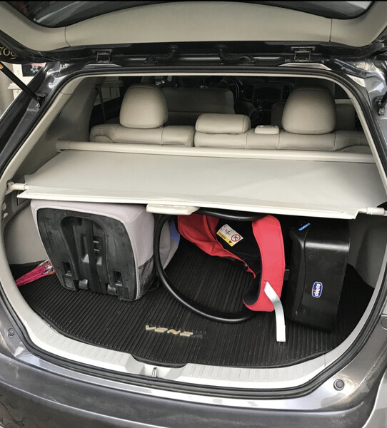 Шторка, полка багажника Toyota Venza  2011 2.7 Бензин Киев