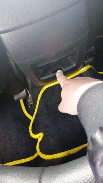 Детали интерьера Mazda 3 BK  2004 хэтчбек 1.6 Бензин Киев