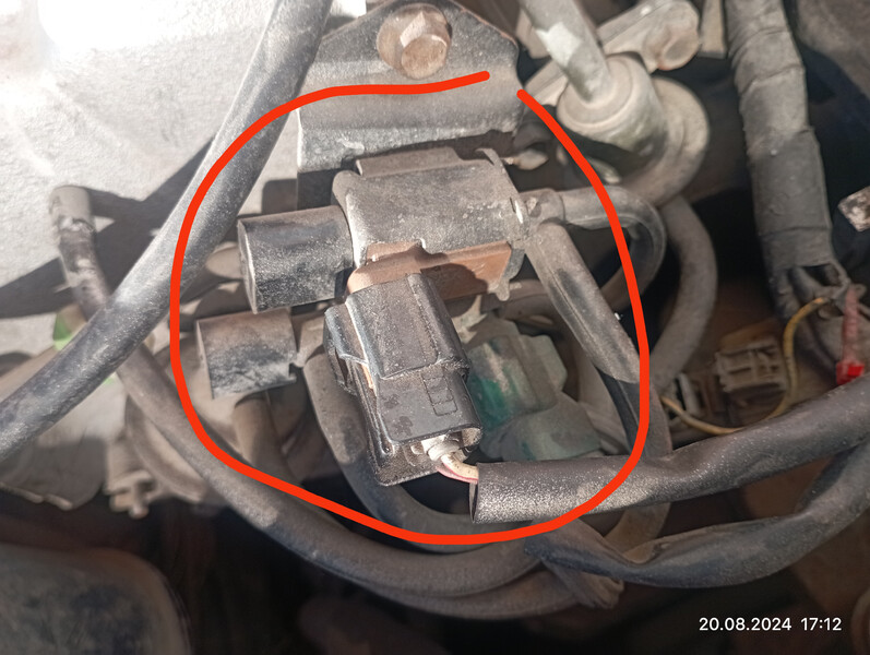 Электромагнитный клапан вихревых засллонок Mazda 323  2002 1.6 Бензин Украинка