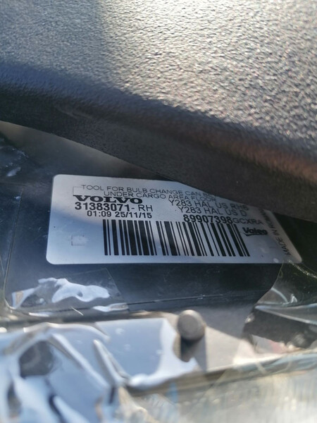 Фара передняя Volvo S60 2012 г.