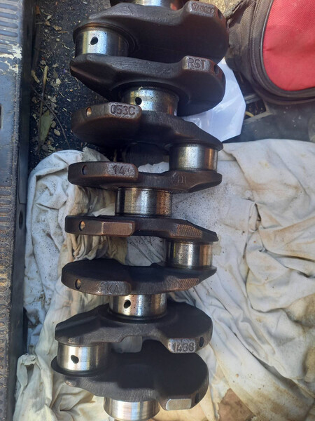 Коленвал Audi 80 B4 1992 г.  2.0 л бензин