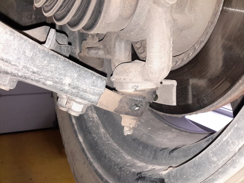 Пыльник шаровой опоры Hyundai i30  2012 универсал 1.6 Дизель Зеньков