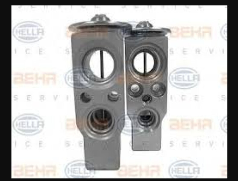 Клапан trv терморегулиющий вентиль Opel Zafira A  2004 універсал 2.0 Дизель 