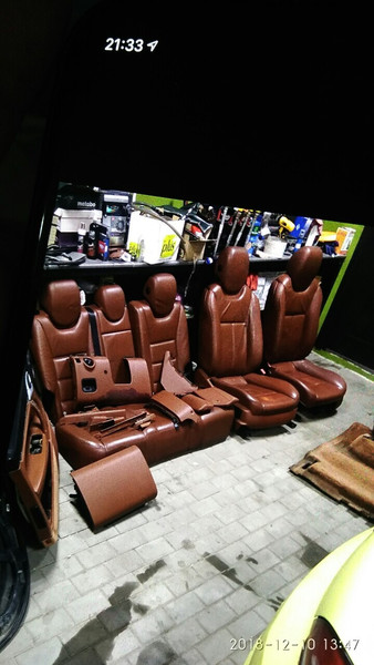 Салон Porsche Cayenne  2004 универсал 3.2 Бензин Киев