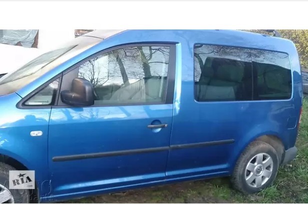 Капот Volkswagen Caddy 3 2007 г.  1.9 л дизель Ровно