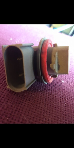 Тримач лампочки Ford Escape  2015 2.5 Бензин 