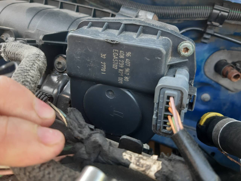 Дросельна заслінка Citroen Berlingo  2007 1.4 Бензин 