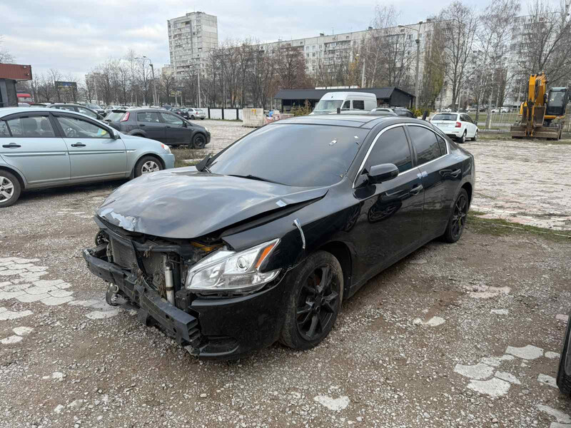 Бампер передній Nissan Maxima A35  2011 3.0 Бензин 