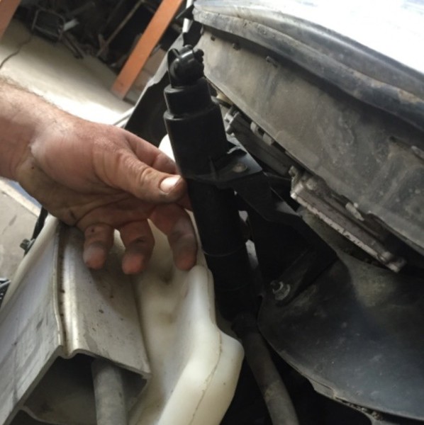 Омыватель фары Mercedes-Benz M-Class W164  2007 3.2 Дизель Луцк