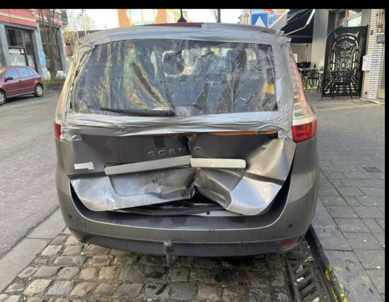 Задняя ляда Renault Grand Scenic универсал 2009 г.  1.5 л дизель Ровно