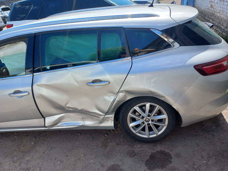 Дверь задняя левая Renault Megane 4  2018 универсал 1.5 Дизель 